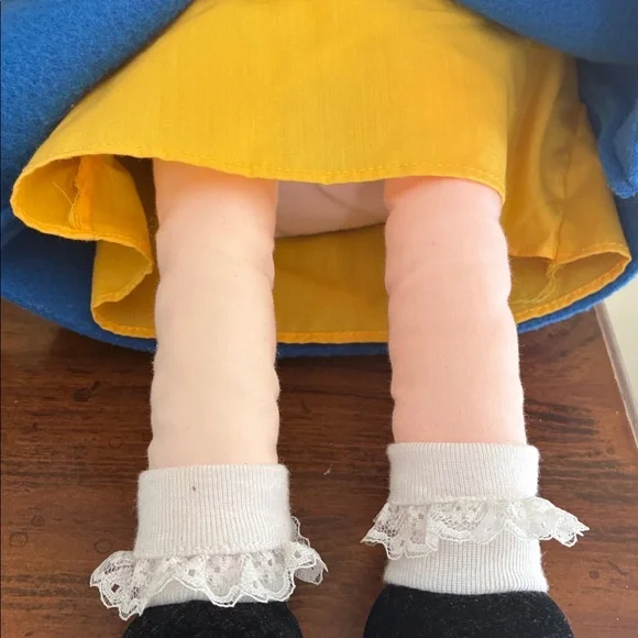 Madeline - 18” Doll & Ravensburger Puzzle - Picture 6 of 14